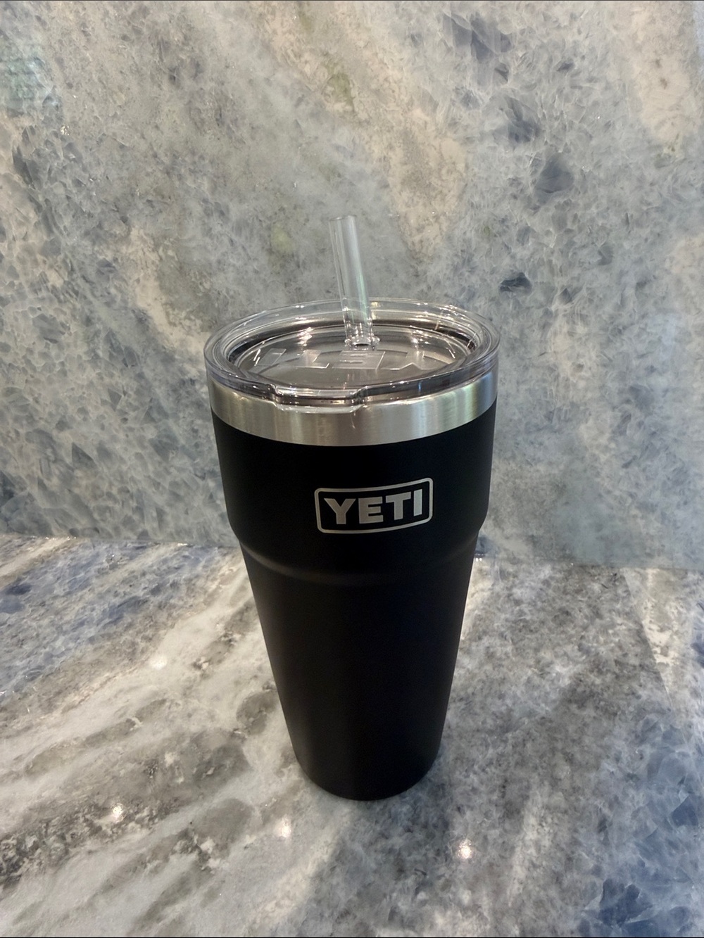 Yeti RAMBLER®
26 OZ STACKABLE CUP Black